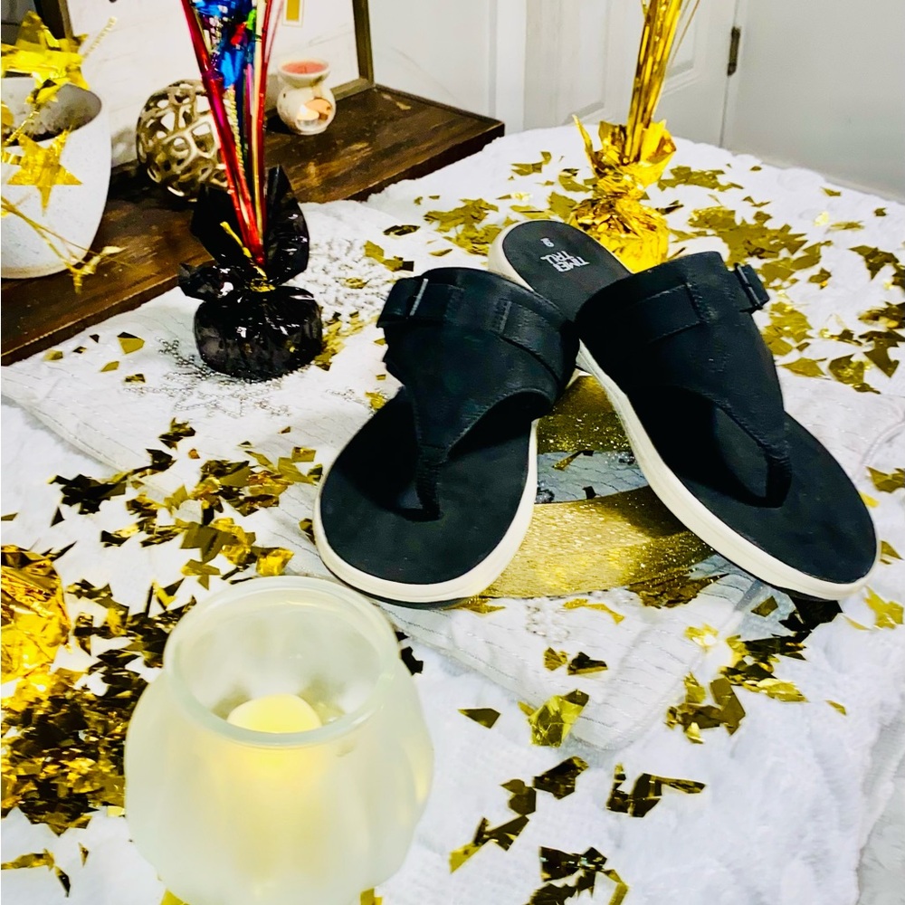 Women's Black Sandals NEVER WORN🤩